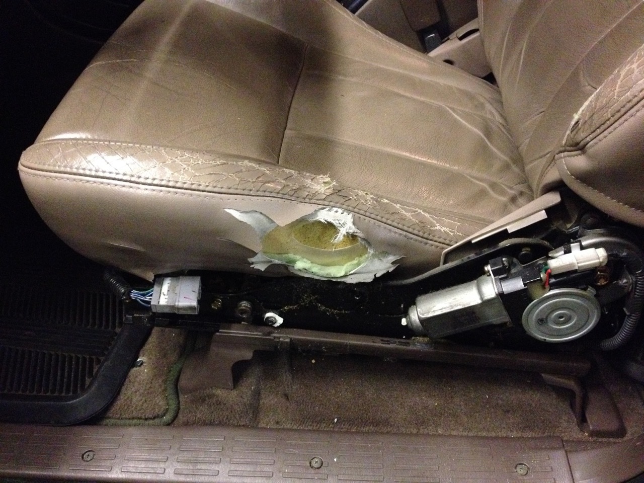 Upholstery Repairs in Vancouver, BC VLC Upholstery Repairs +1 (778