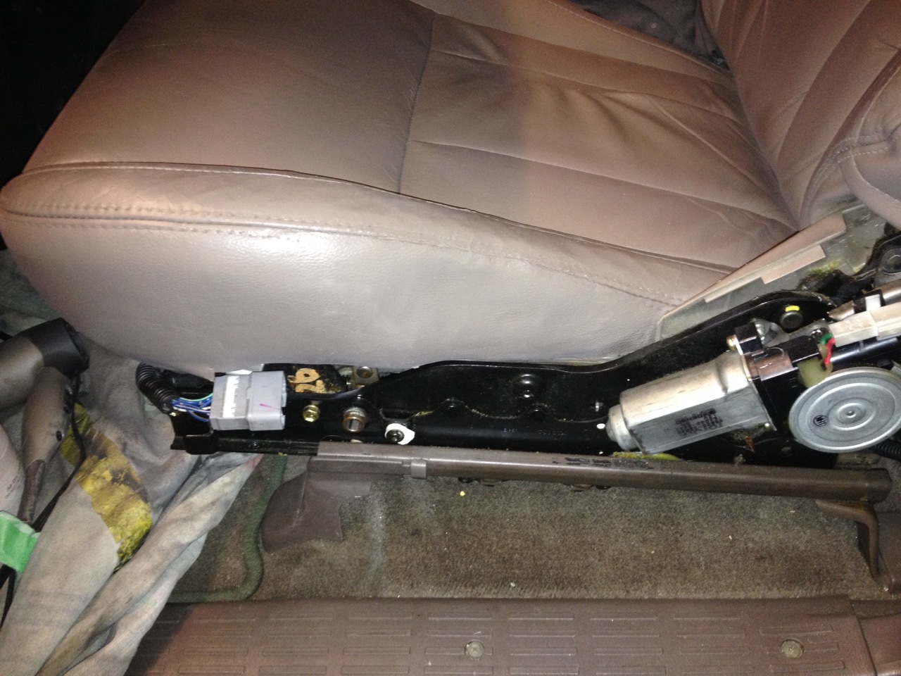 Upholstery Repairs in Vancouver, BC VLC Upholstery Repairs +1 (778