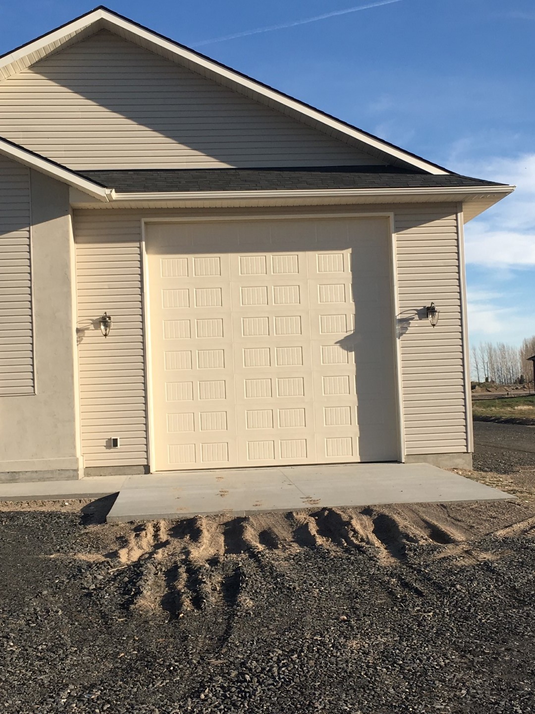 Garage Door Company in Twin Falls, ID Q.T. Garage Doors (208) 3087704