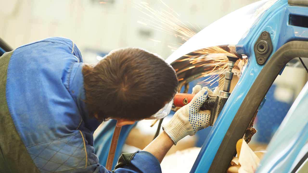Auto Body Shop in Lancaster, CA (661) 4719283 Rodriguez