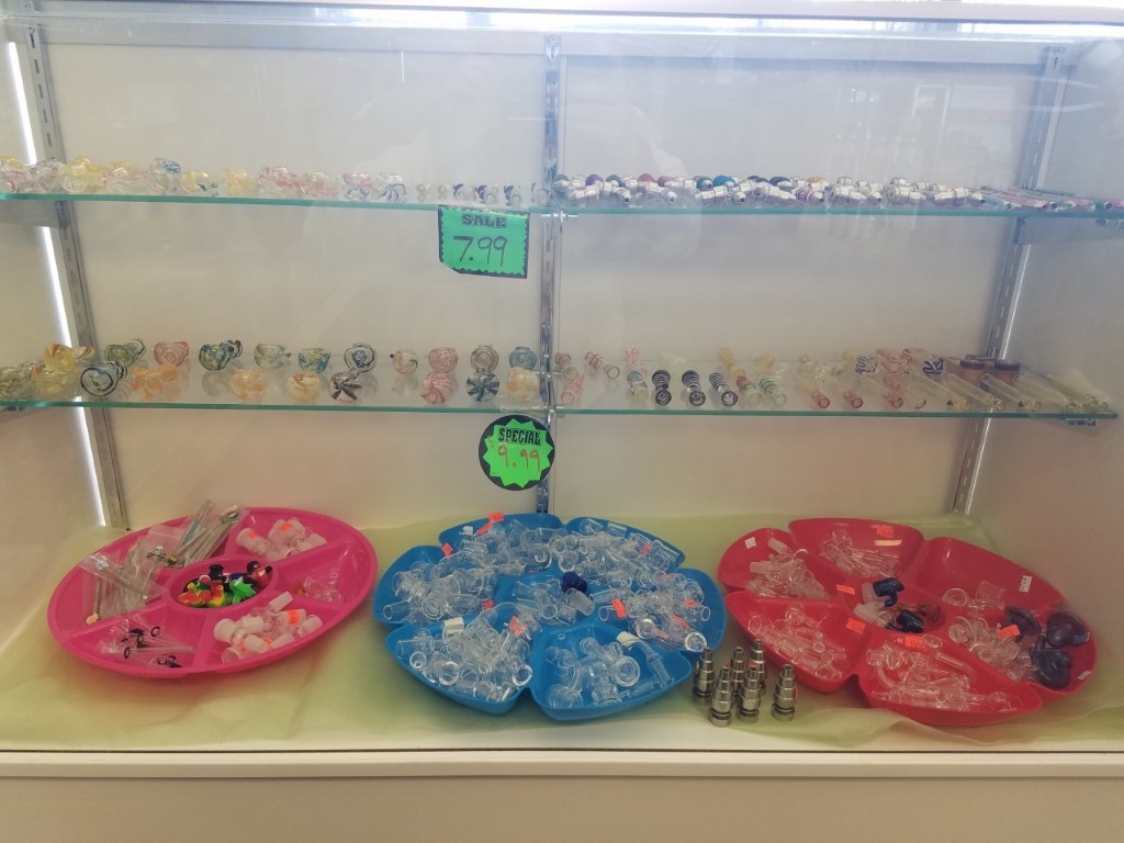 Smoke Shop in Lawrence, KS (785) 8409177 Smoker's Depot