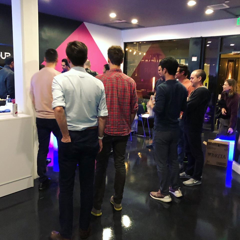 Virtual Reality in Santa Monica, CA (424) 3344003 VR HOUR Virtual